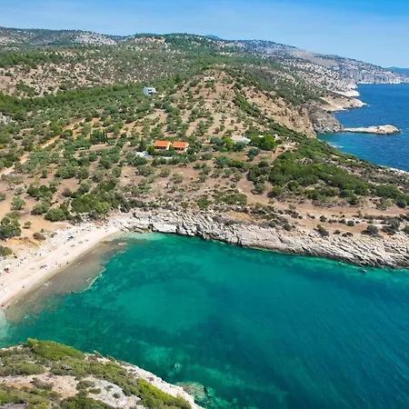 Giola Sirines Apartment