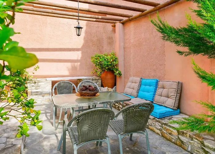 Giola Sirines 公寓 *